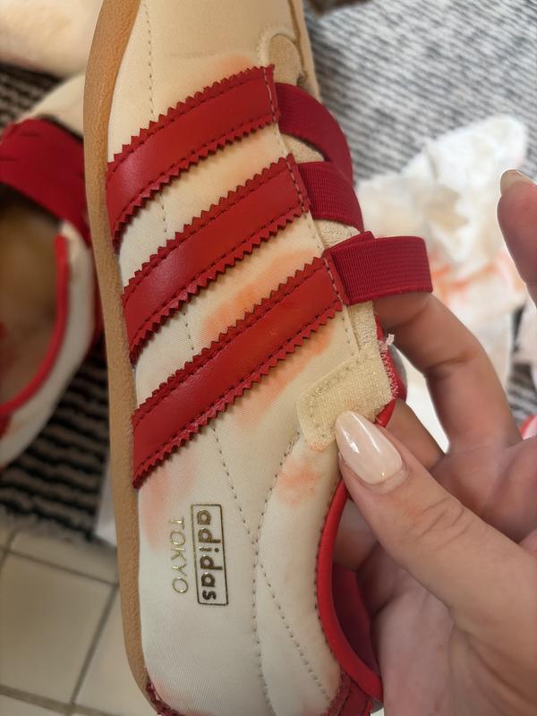 Customer photo for "Dye leaked all over the shoe"