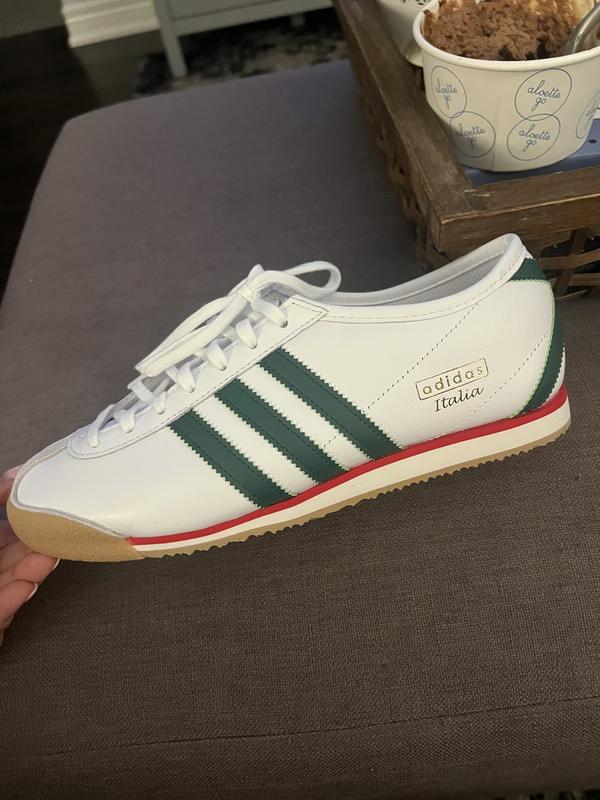 Customer photo for "New favourite pair of sneakers!"
