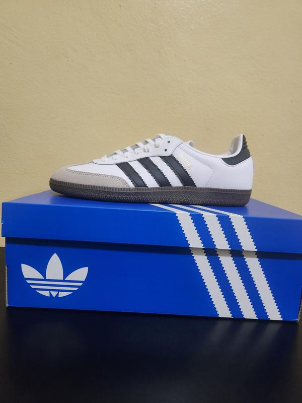 Customer photo for "Best sneakers ever."