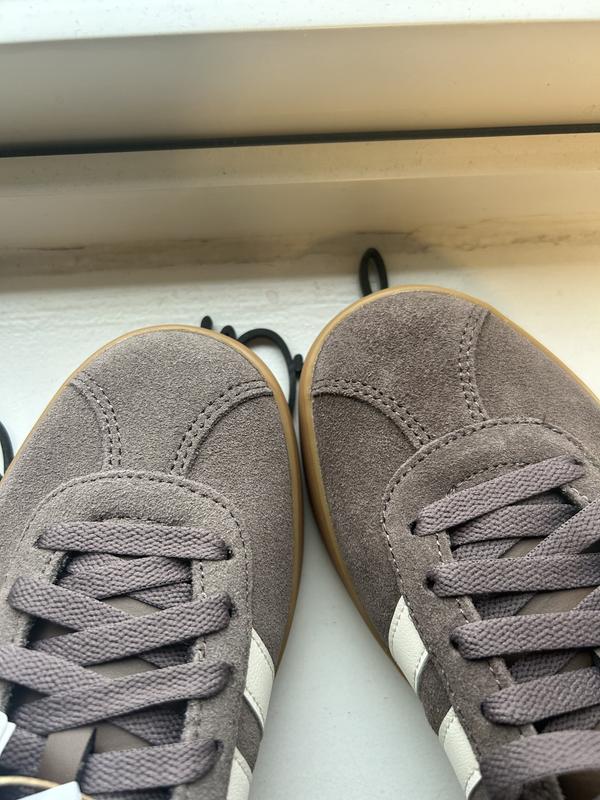 Customer carousel item 1.