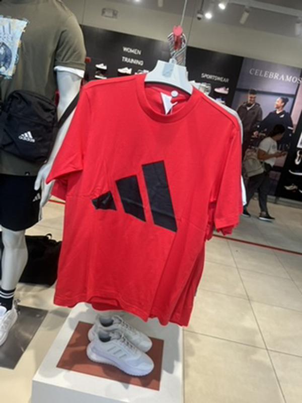 Ropa Outlet Mossimo Santiago ADIDAS Polera Manga Corta Deportiva