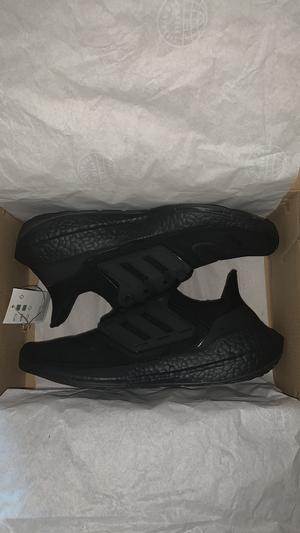 adidas gazelle silver green womens adidas Ultraboost 22 Running Shoe main image 0
