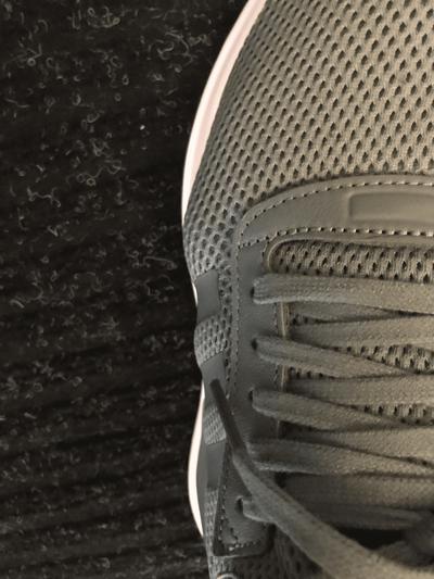 Customer photo for "Wide feet makes material bulge"