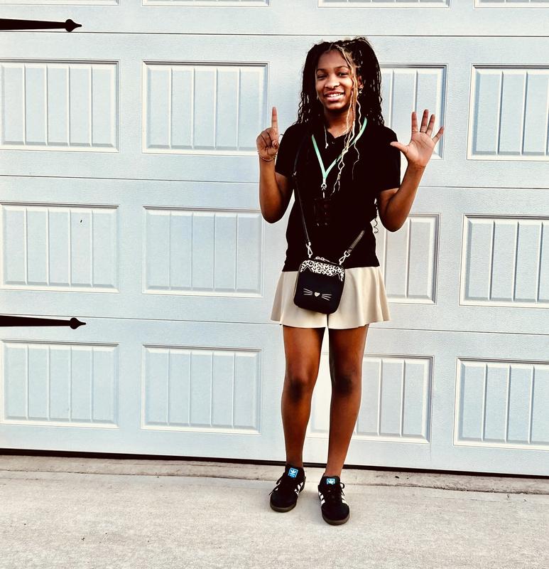 Customer photo for "Good shoe to show off the fit"