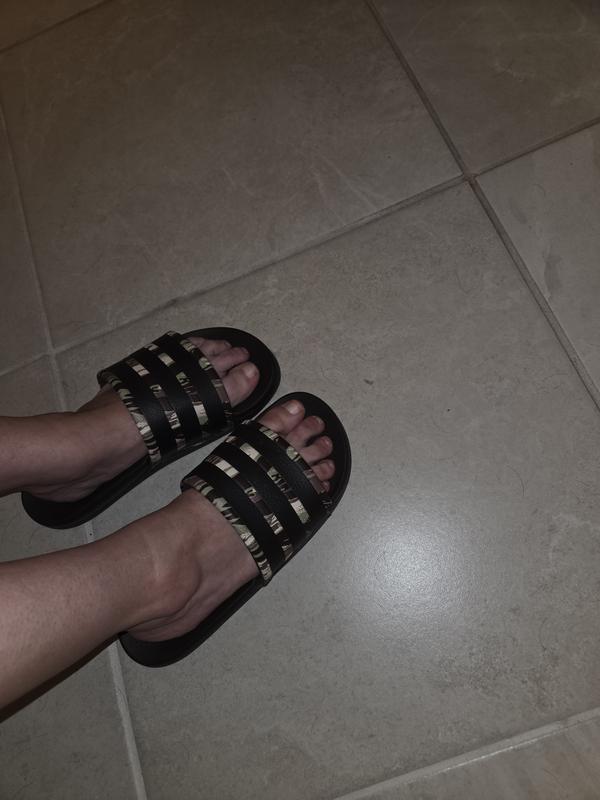 Customer photo for "Comfiest sandals ever!!"