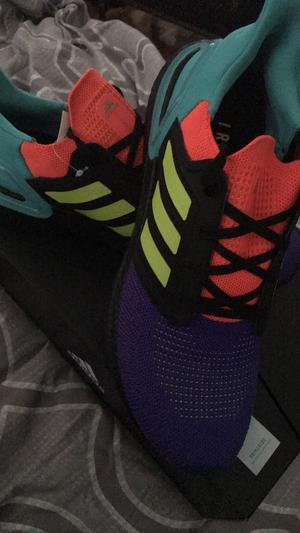Customer photo for "A pop of color and music to the sole !!!"