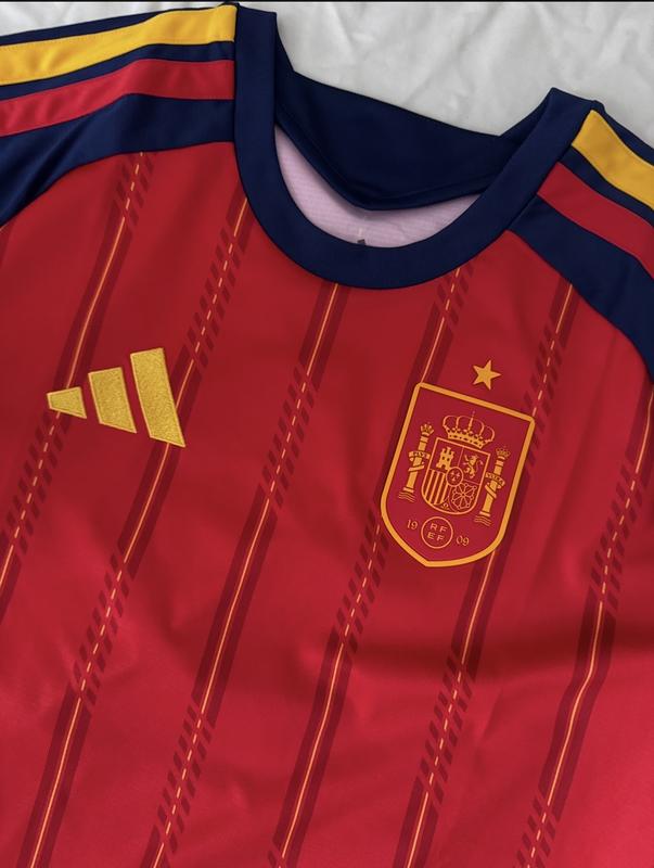Customer photo for "Best Spain jersey!"