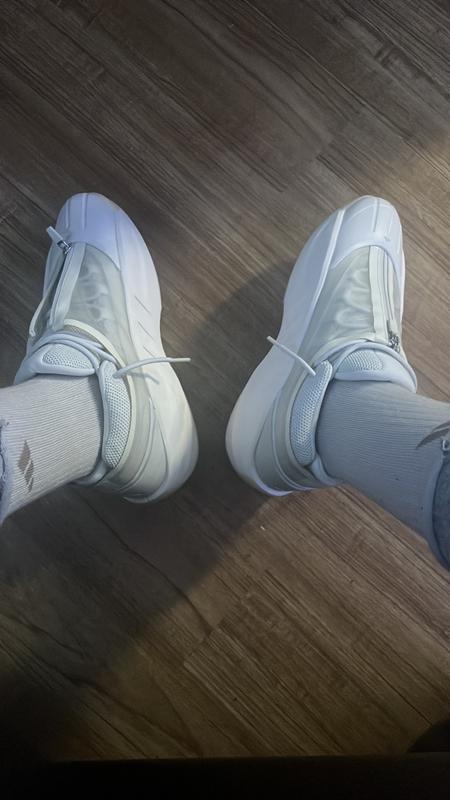 Customer photo for "This shoes are different"