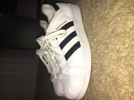 Adidas superstar black on sale and white size 8.5