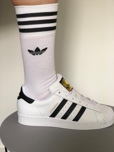 Black and white shell best sale toe adidas grade school