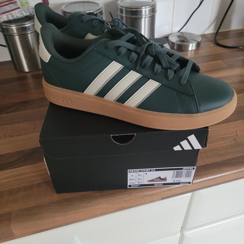 Customer carousel item 4.