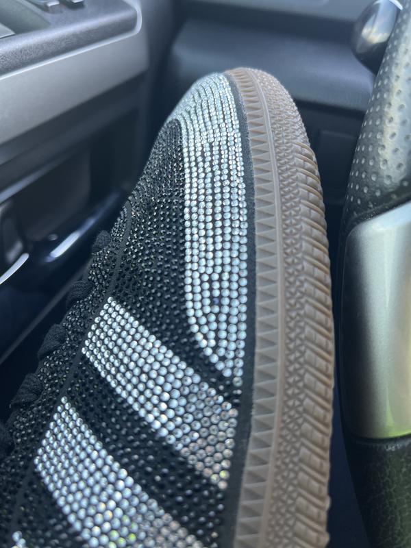 Customer photo for "Rhinestones falling"