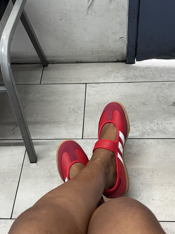 Customer photo for "Another great shoe from adidas"