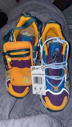 Adidas x Sean Witherspoon brand new size 6 Men Adidas x Sean Wotherspoon x Disney Men main image 3