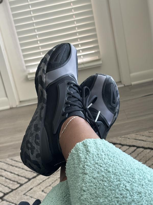 Customer photo for "Nice, but cracking on heel"