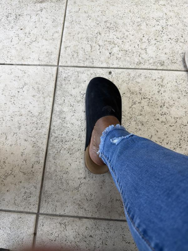 Customer photo for "Good purchase but I runs to big"