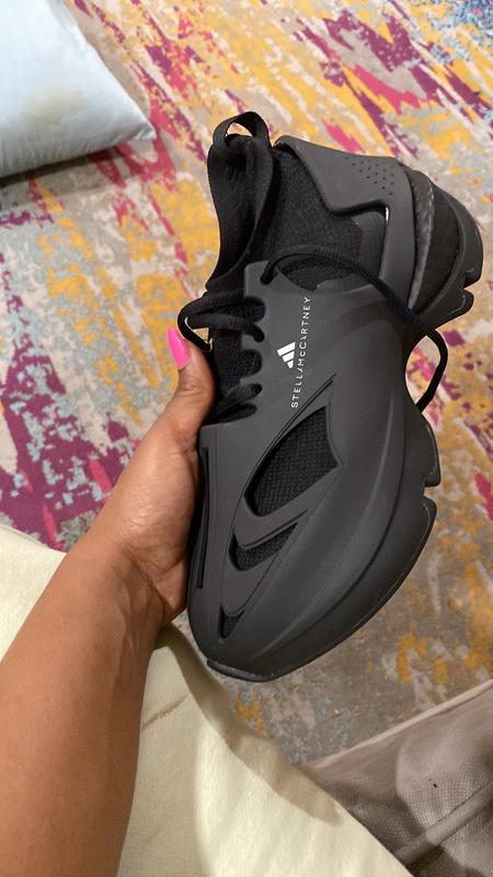 Customer photo for "Too big, and the box says men size!"