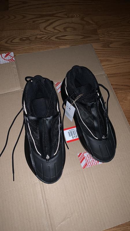 Customer photo for "Very unique shoe"