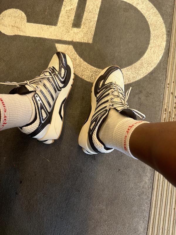 Customer photo for "The color, the mash, the comfortability"
