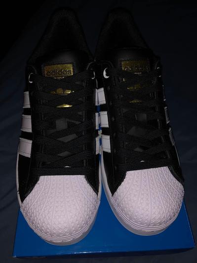 Adidas superstar black white hotsell gold review