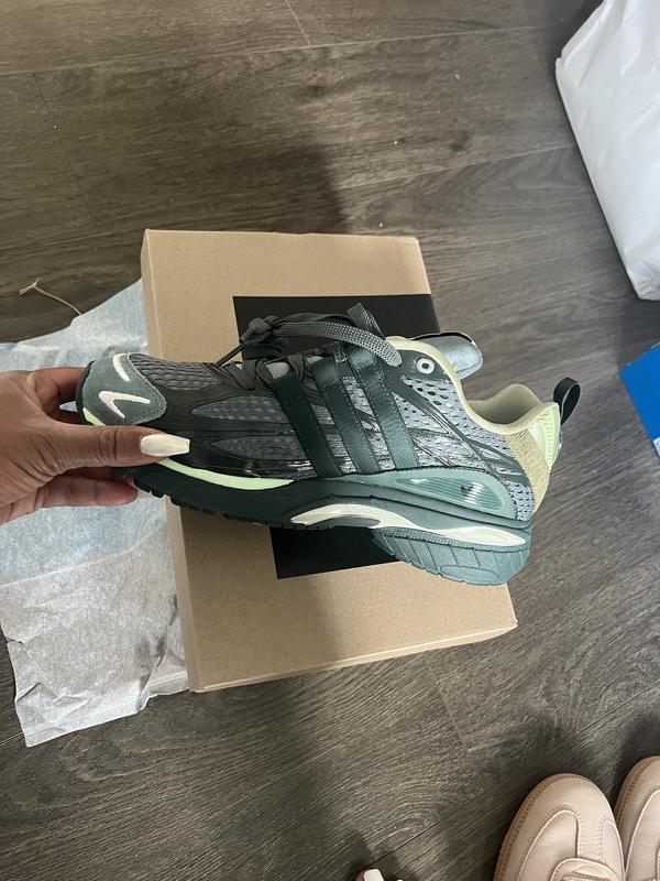 Customer photo for "Most light weight and comfortable shoes I have."