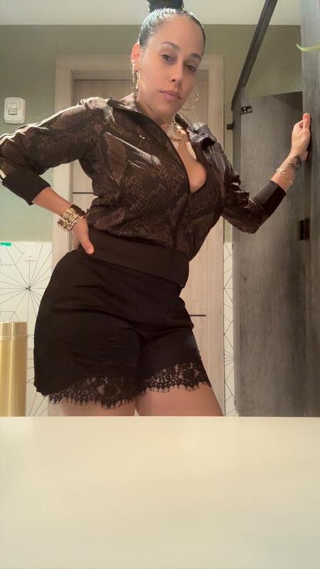 Customer photo for "Beautiful pattern and material"