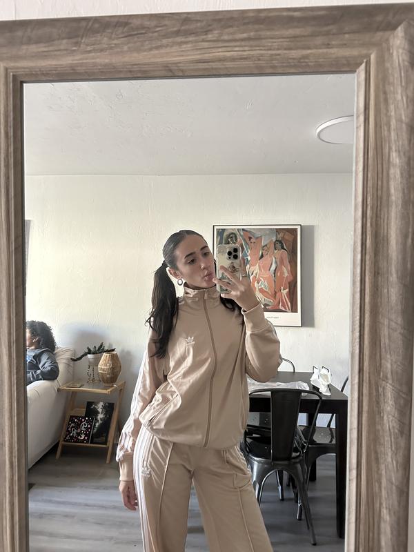 Customer photo for "great casual light jacket"