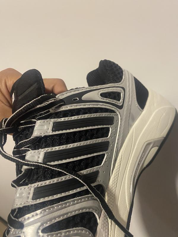 Customer photo for "They are a good option, they are comfortable"