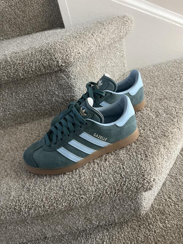 Review Thumbnail Image 0 180957178