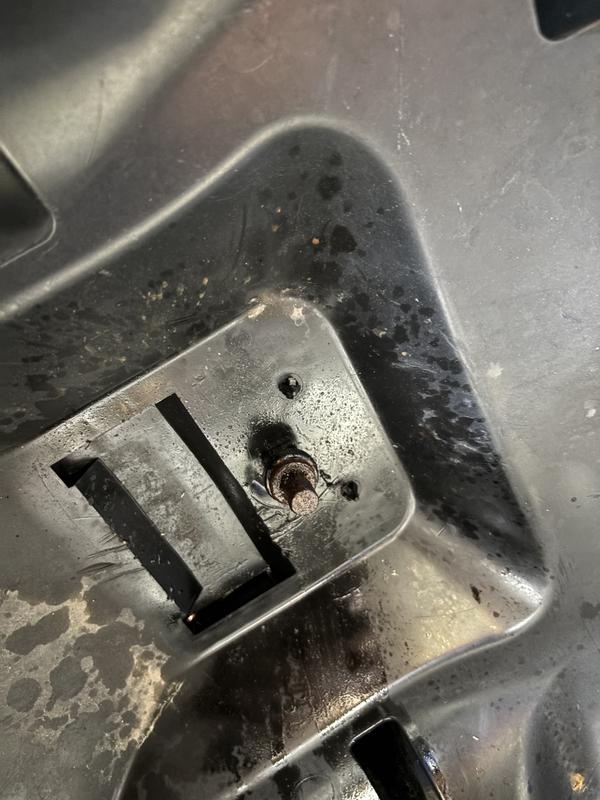 Should be stainless steel