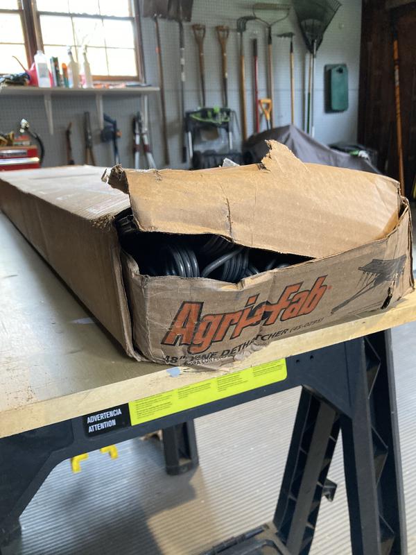 Here's how my dethatcher was delivered.