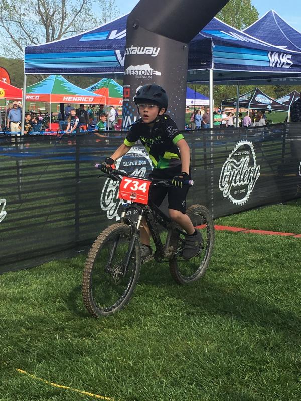youth mountain bike shoes
