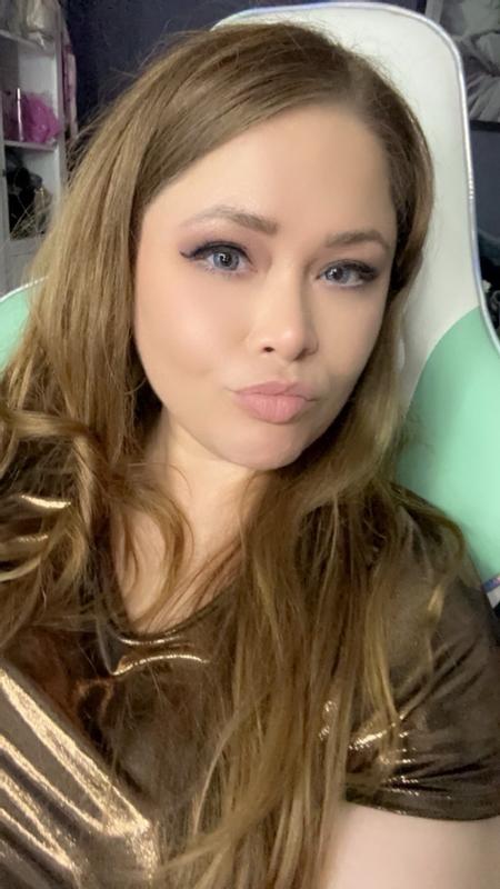 Customer carousel item 4.