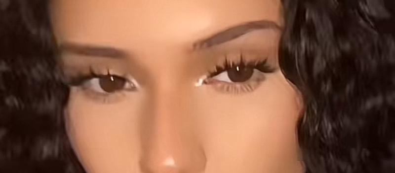 Customer carousel item 1.