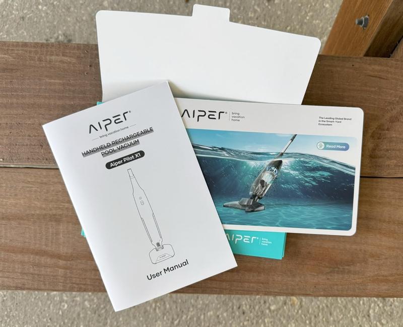 Aiper Pilot X1 Cordless 2.5-in Handheld Pool Vacuum in the Pool Vacuums ...