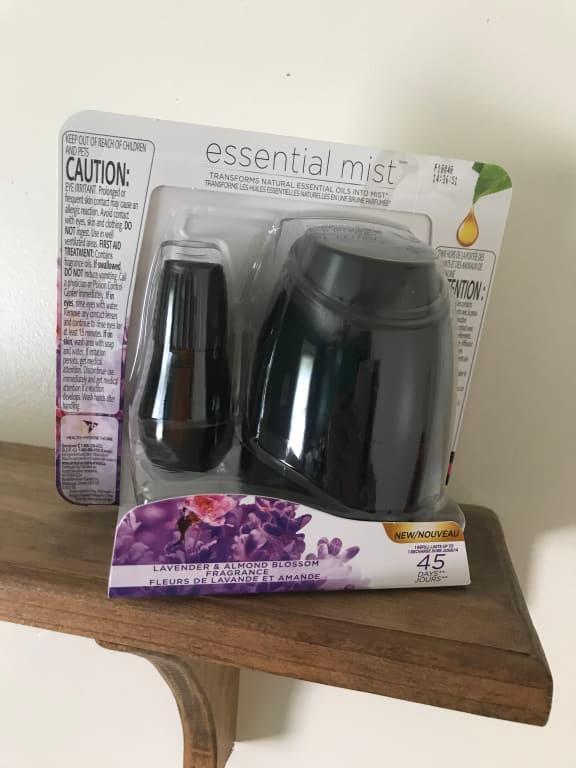 Air Wick Essential Mist - Essential Oil Diffuser Starter Kit Lavender &  Almond Blossom