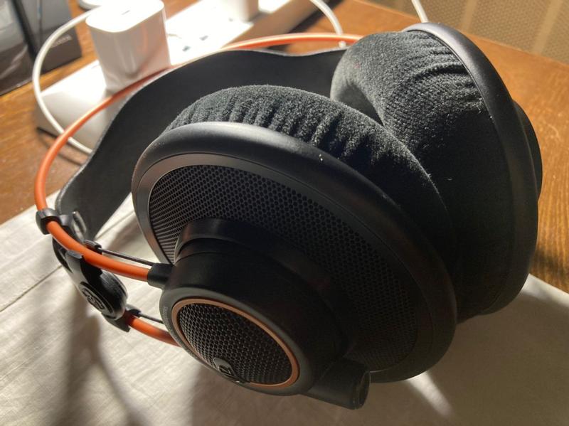 K712 PRO Reference studio headphones