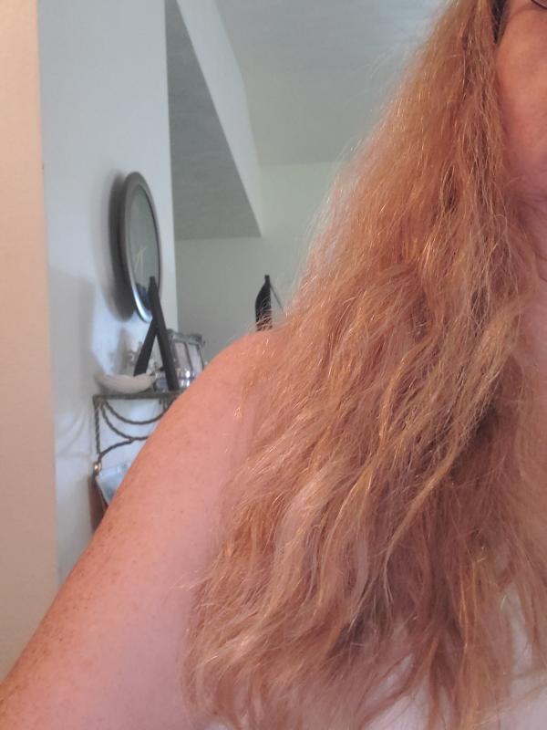 Adds shine to dull hair