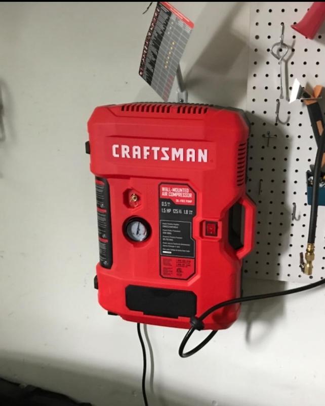 CRAFTSMAN Wall- Mount Built-In Hose Reel 0.5-Gallon Portable Electric ...