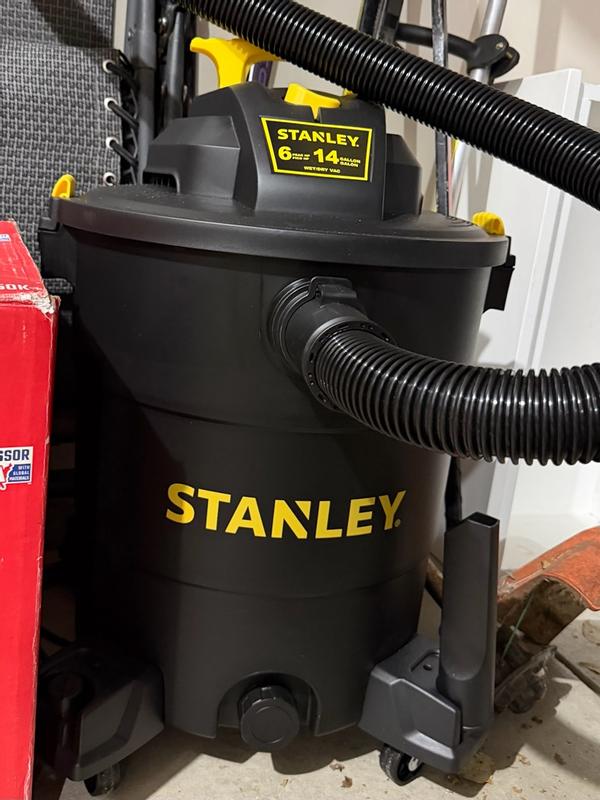 Stanley 14 Gal Poly Vac SL18199P 14A At Tractor Supply Co
