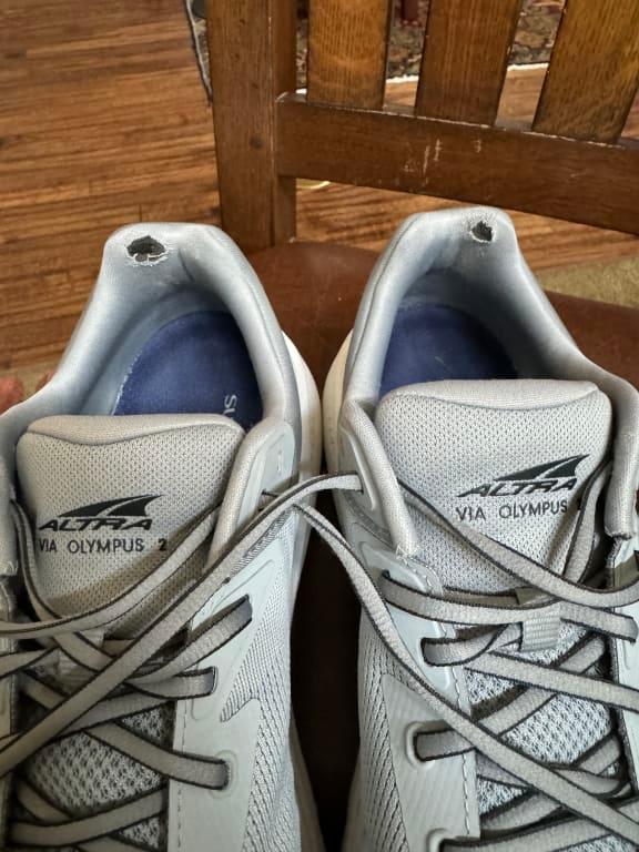 altra men's olympus 2.5 athletic shoe