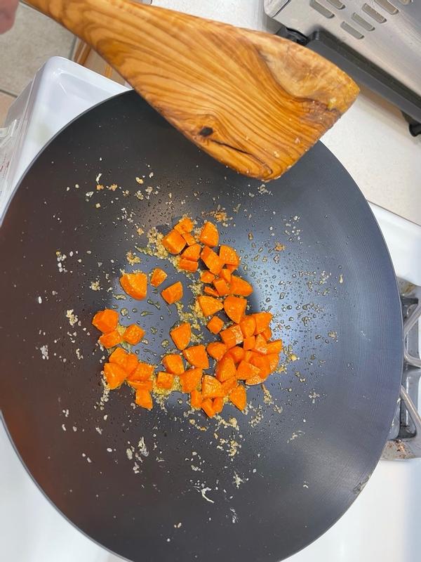Customer photo for "Nonstick, not a thing stuck to it! Super easy to clean!"