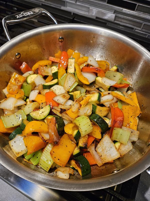 Simmer & Serve: D5 4‑Qt Essential Pan by All‑Clad