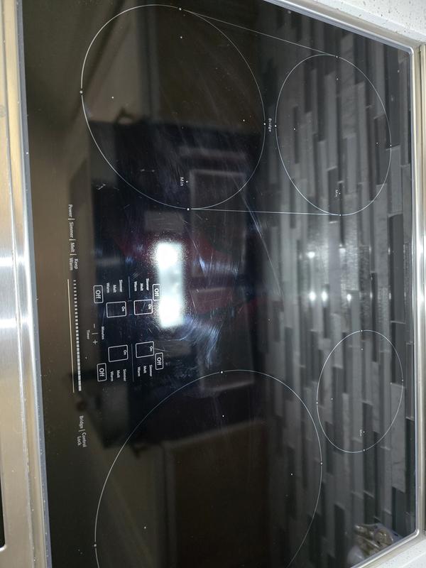 Both 8" pans. The new D5 doesn't work