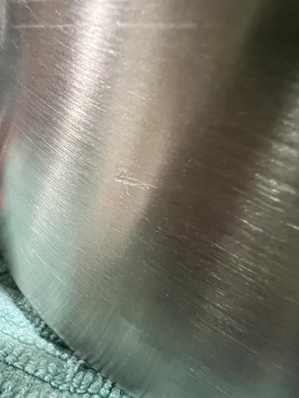 Gouge with scratches