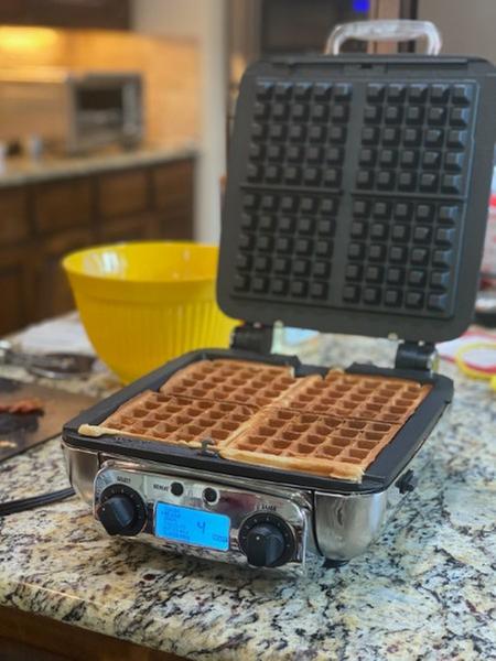 All Clad 4-Slice Digital Gourmet Waffle Maker with Removable