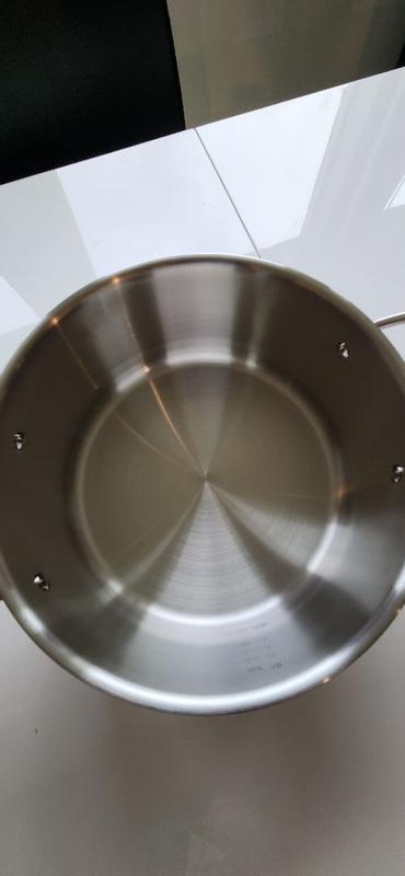 Customer photo for "Sturdy. Good Quality. Easy to clean."