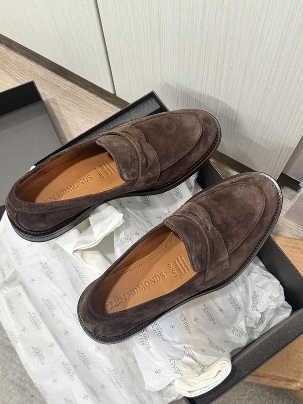 Customer photo for "Nice color, style and quality"
