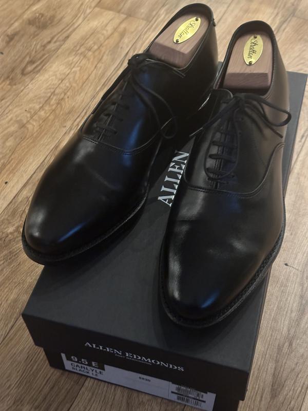 Customer photo for "Perfect Fit & Sleek Look – Size Down a Half Size"