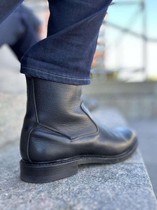 Allen Edmonds Men display picture 1